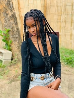 Profil de Mara, une femme célibataire de 23 ans à Toamasina