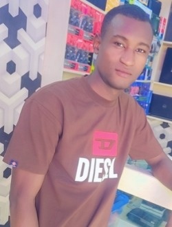 Profil de Mohamed, un homme célibataire de 26 ans à Niamey (Commune IV)