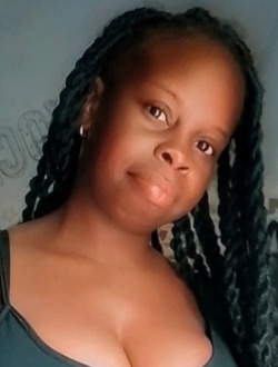 Profil de Alia, une femme célibataire de 29 ans à Libreville