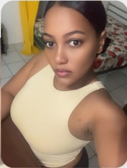 Profil de Mary, une femme célibataire de 27 ans à Kourou