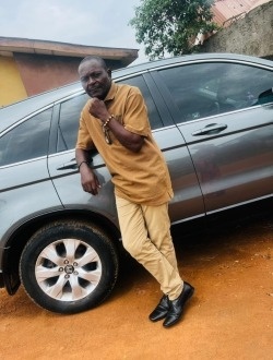 Profil de Ange Antoine, un homme célibataire de 42 ans à Abadjin-Doumé