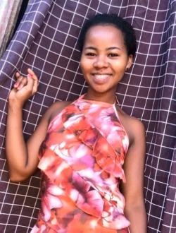 Profil de Léa, une femme célibataire de 26 ans à Toamasina