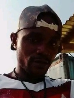 Profil de Léo, un homme célibataire de 33 ans à Douala