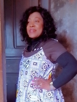 Profil de Claudine, une femme célibataire de 54 ans à Yaoundé