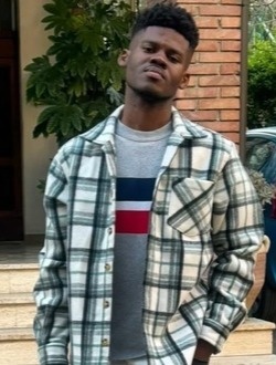 Profil de Junior, un homme célibataire de 26 ans à Rome