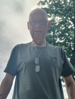 Profil de Christopher, un homme célibataire de 68 ans à Plymouth