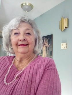 Profil de Momo, une femme célibataire de 74 ans à Saguenay