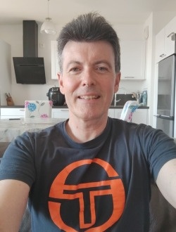 Profil de Nick, un homme célibataire de 42 ans à Arpajon