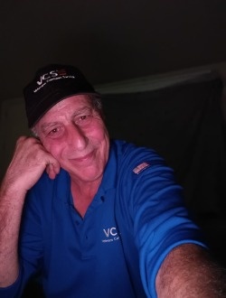 Profil de Tony, un homme célibataire de 55 ans à Sacramento