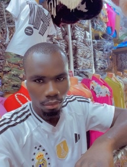 Profil de Moussa, un homme célibataire de 26 ans à Lomé