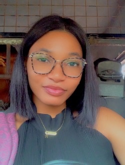 Profil de Mulan, une femme célibataire de 28 ans à Kinshasa