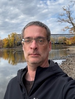 Profil de Alain, un homme célibataire de 49 ans à Québec