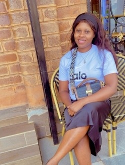Profil de Lauriane, une femme célibataire de 26 ans à Yaoundé