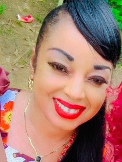 Profil de Inaya, une femme célibataire de 34 ans à Yaoundé