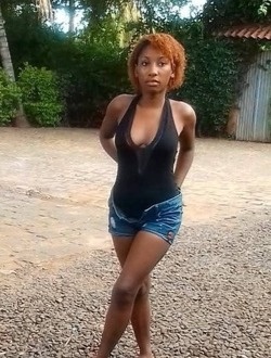 Profil de Marie, une femme célibataire de 27 ans à Antsiranana