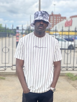 Profil de Jl, un homme célibataire de 28 ans à Douala