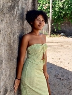Profil de Stella, une femme célibataire de 23 ans à Toamasina