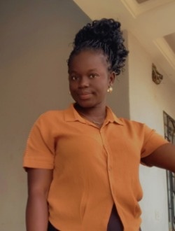 Profil de Muriel, une femme célibataire de 27 ans à Yaoundé