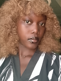 Profil de Louise, une femme célibataire de 20 ans à Garoua