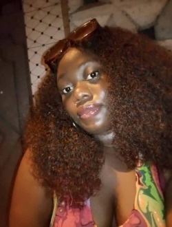 Profil de Désiré, une femme célibataire de 25 ans à Aalé