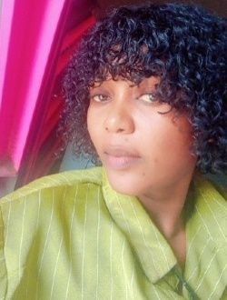 Profil de Adm, une femme célibataire de 31 ans à Adidiema