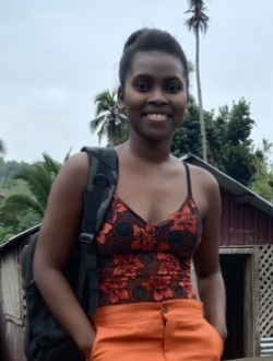 Profil de Ginah, une femme célibataire de 25 ans à Sambava
