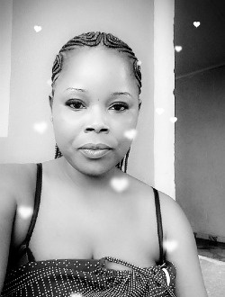 Profil de Ezéchielle, une femme célibataire de 36 ans à Yaoundé