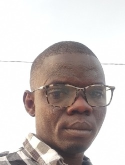 Profil de Taoufiq, un homme célibataire de 33 ans à Lomé