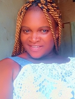 Profil de Julie, une femme célibataire de 37 ans à 4th Arrondissement of Porto-Novo