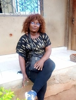 Profil de Séraphine, une femme célibataire de 38 ans à Aba