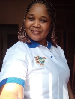 Profil de Marceline, une femme célibataire de 40 ans à Yaoundé