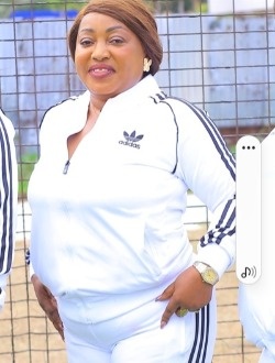 Profil de Emelyne, une femme célibataire de 47 ans à Libreville