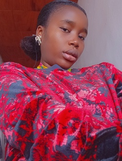 Profil de Carelle, une femme célibataire de 19 ans à Yaoundé