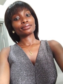 Profil de Nicole, une femme célibataire de 28 ans à Yaoundé