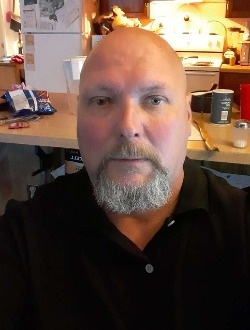 Profil de John, un homme célibataire de 56 ans à Miami