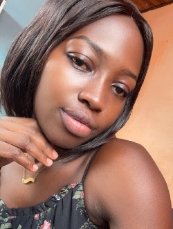 Profil de Flore, une femme célibataire de 31 ans à Douala