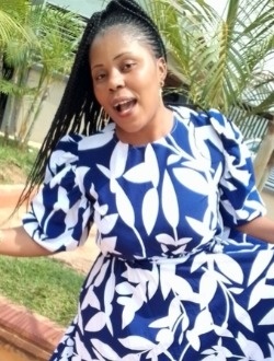 Profil de Horly, une femme célibataire de 31 ans à Yaoundé