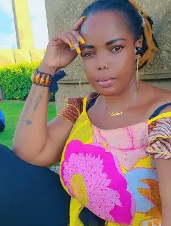 Profil de Lina, une femme célibataire de 36 ans à Porto-Novo