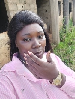 Profil de Julienne, une femme célibataire de 39 ans à Douala