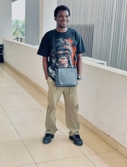 Profil de Issa, un homme célibataire de 27 ans à Abadjin-Kouté