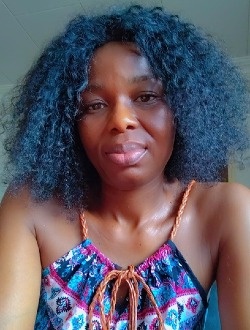 Profil de Esthy, une femme célibataire de 42 ans à Libreville