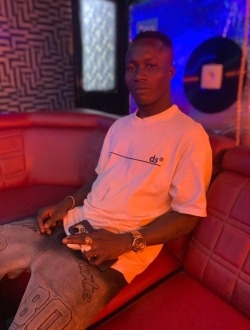 Profil de Jaures, un homme célibataire de 24 ans à Abidjan