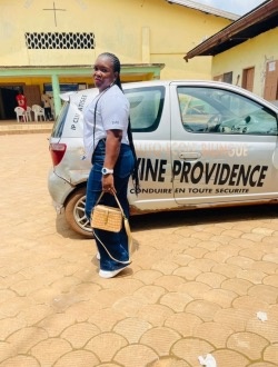 Profil de Larissa, une femme célibataire de 32 ans à Yaoundé