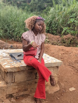 Profil de Marie Rose, une femme célibataire de 19 ans à Yaoundé