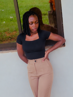 Profil de Fortune, une femme célibataire de 21 ans à Mbouda