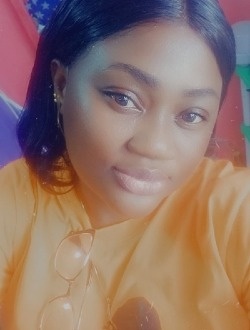 Profil de Hermine, une femme célibataire de 35 ans à Douala