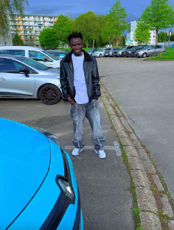 profile picture 0