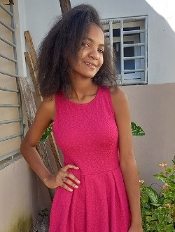 Profil de Andrinah, une femme célibataire de 18 ans à Sambava