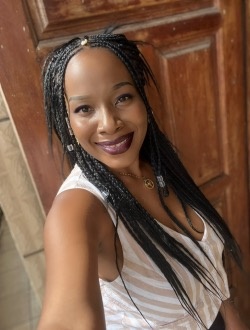 Profil de Guylène, une femme célibataire de 34 ans à Douala
