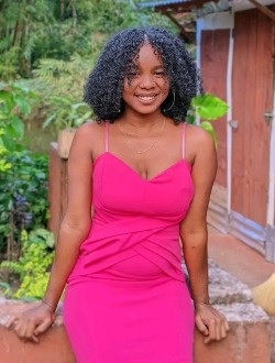 Profil de Shania♥️, une femme célibataire de 24 ans à Fenoarivo Atsinanana